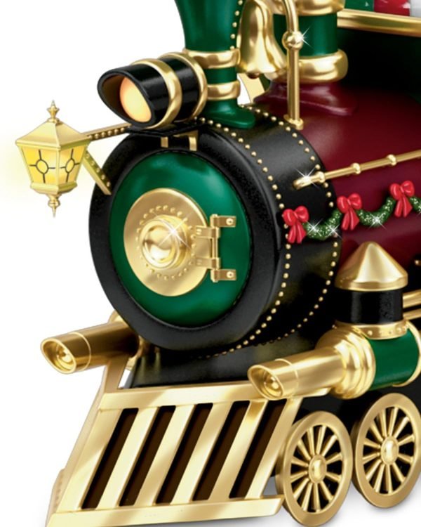Goodsright Decor Thommas Kinkade Santa Claus is Comin' to Town Musical Snowglobe Train Car by The Bradford Exchange