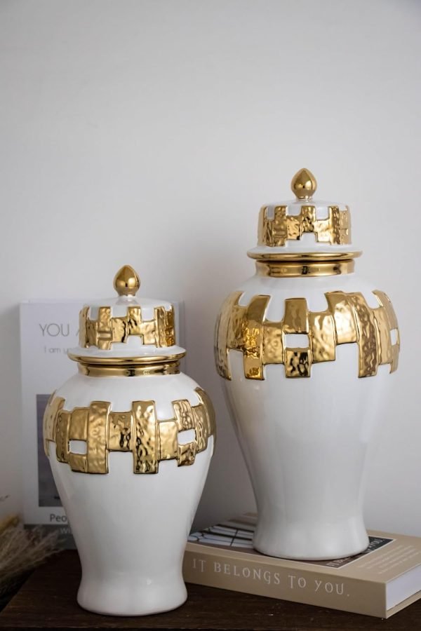 Goodsright Decor Modern Ginger Jars, vases with lids, Storage Jars for Home Decor, Gilded Decorative Ginger Jars (White, Small)