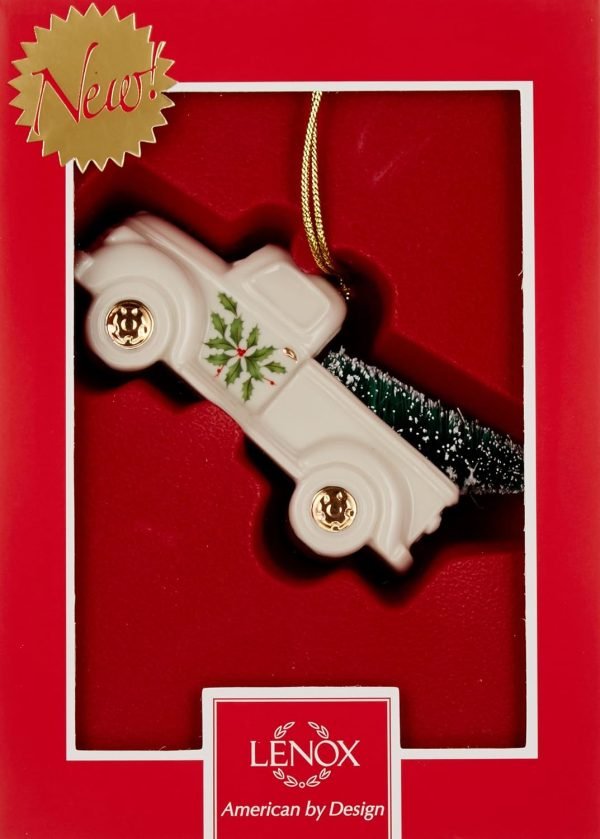 Goodsright Decor Holiday Truck with Tree Ornament
