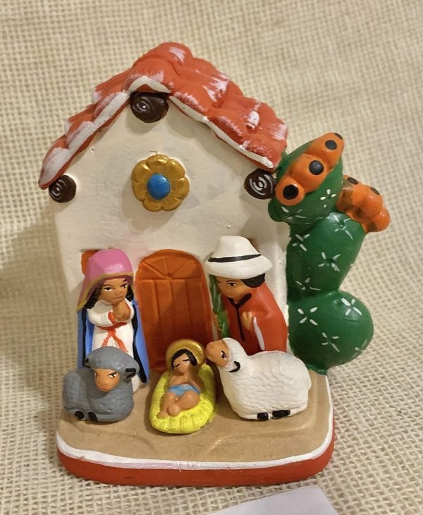 Goodsright Decor Ethnic Nativity Scene 1 piece 3.5x4.5", Christmas decor ornaments handmade in Peru